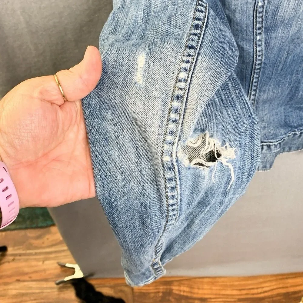 LOGG H&M Blue Faded Vintage Wash Distressed Denim Jacket Women Button Country - Picture 6 of 11